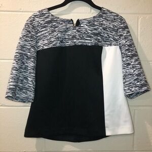 Calvin Klein Black & Gray & White Quarter Sleeve Blouse Size Small